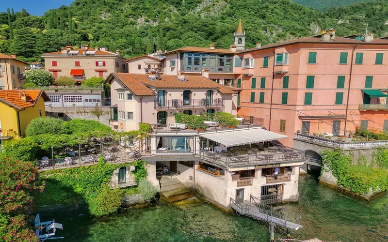 The lakefront facade of Casa Du Lac in Varenna, a small Lake Como hotel